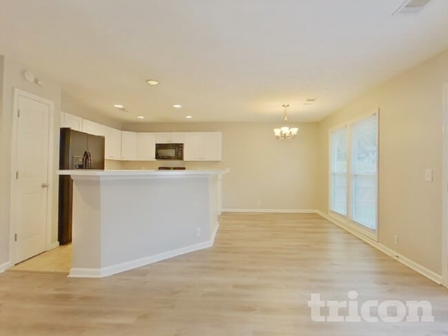 Photo - 2440 Lunetta Ln