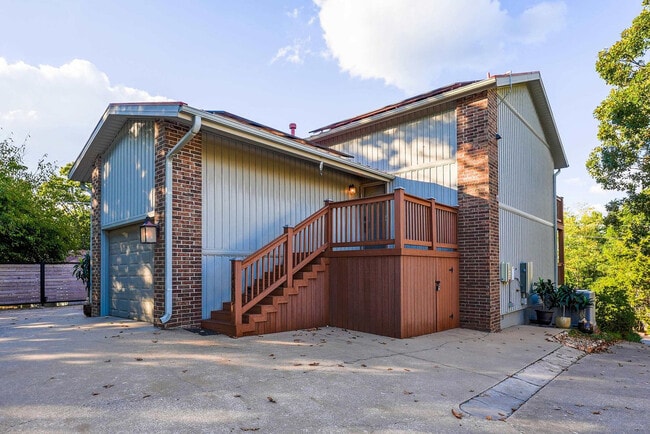 Building Photo - 14807 Dutchmans Dr Rental
