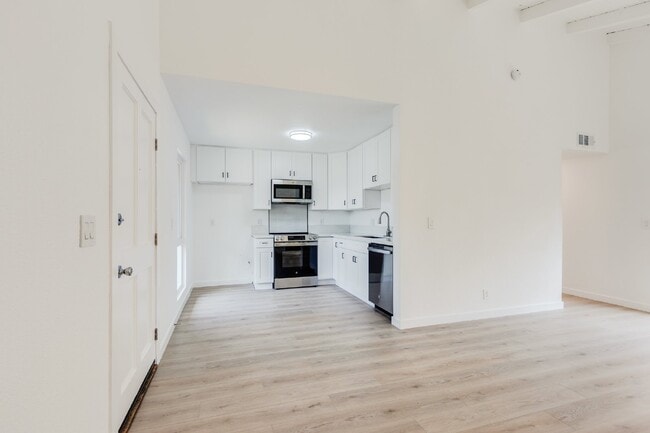 Photo - Renovated 3-Bedroom with Private Courtyard – Move-In Ready! Unidad A