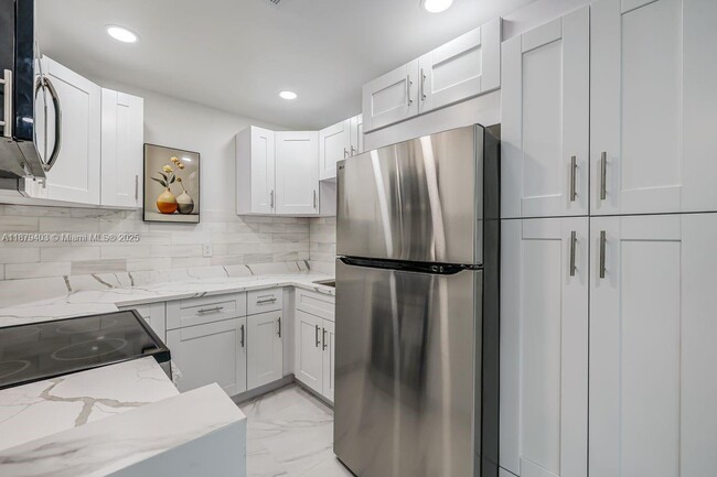 Building Photo - 8911 NW 28th Dr Unit 36 Rental