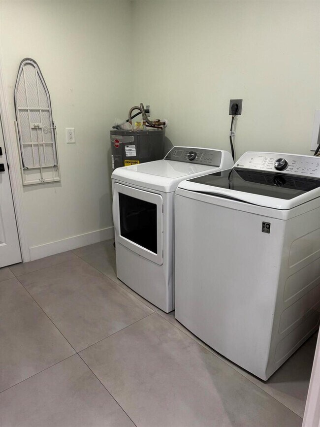 Photo - 2314 Pinecrest Ct