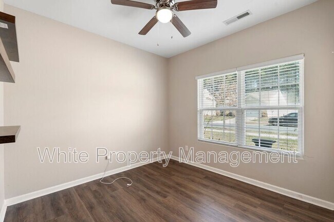 Photo - 6113 Purbeck Way