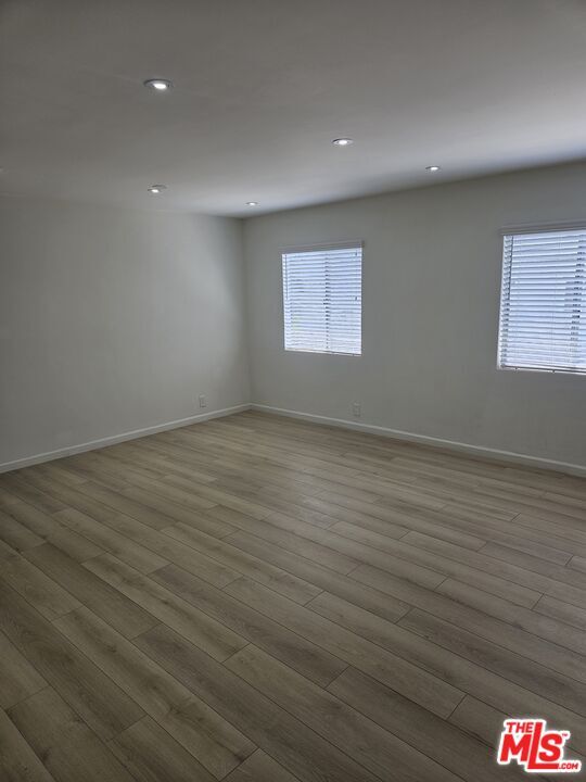 Photo - 10836 Camarillo St Unidad 4