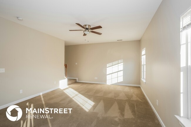 Photo - 5247 Ellie Court