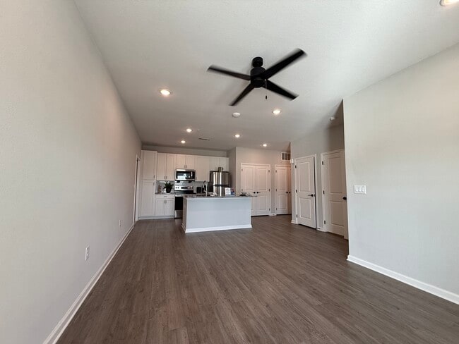 Photo - 195 Parkers Pond Path