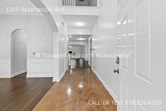 Photo - 1209 Heartwood Ave
