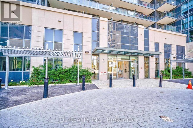 Photo - 20 Meadowglen Pl Unité 334