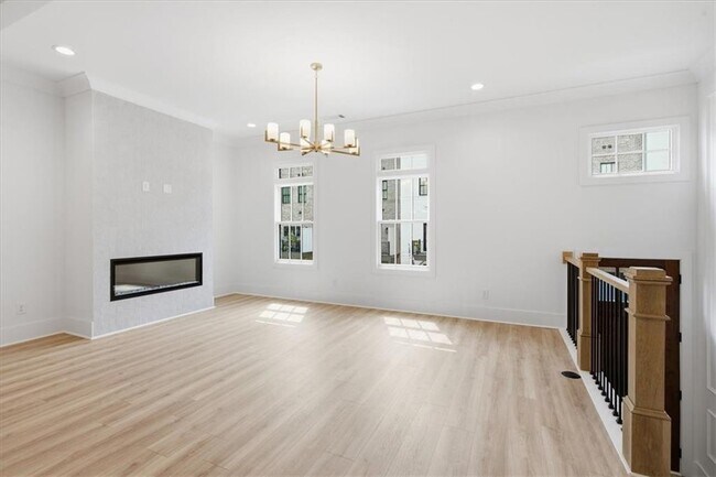 Photo - 333 Sugarview Rd