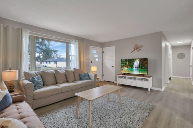 Photo - 1833 Berkeley Rd