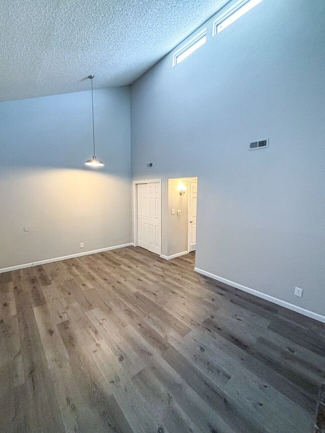 Harrison Street Apartments