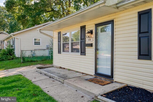 Photo - 630 Sequoia Dr