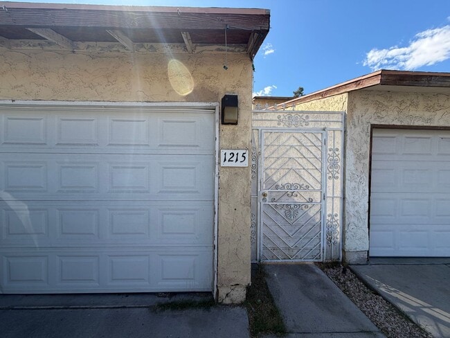 Photo - BEAUTIFULLY RENOVATED 3/2/2 CAR WITH DEN