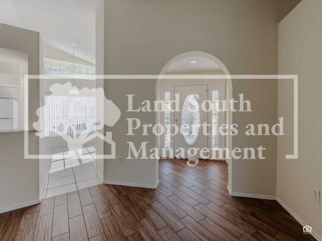 Photo - 7053 Cascades Court