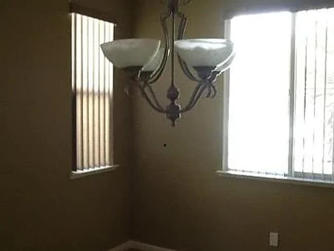 Photo - 5552 Waterhole Loop