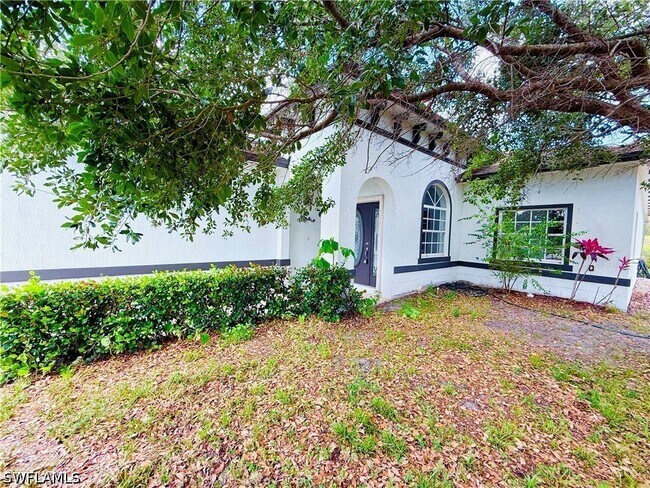 Photo - 3465 Everglades Blvd N