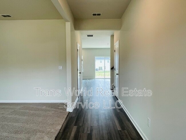 Photo - 5950 Green Ash Ct