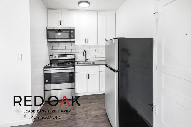 Photo - 851 S Kenmore Ave Unit 14