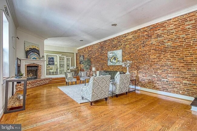 Photo - 400 E Cross St Unidad 1