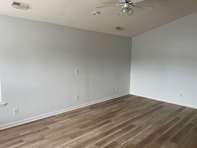 Photo - 2 Bedroom 2 Bath  with Flex Room, located in Saltaire Village