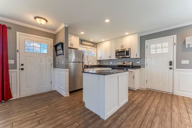 Photo - 215 Indian Trail