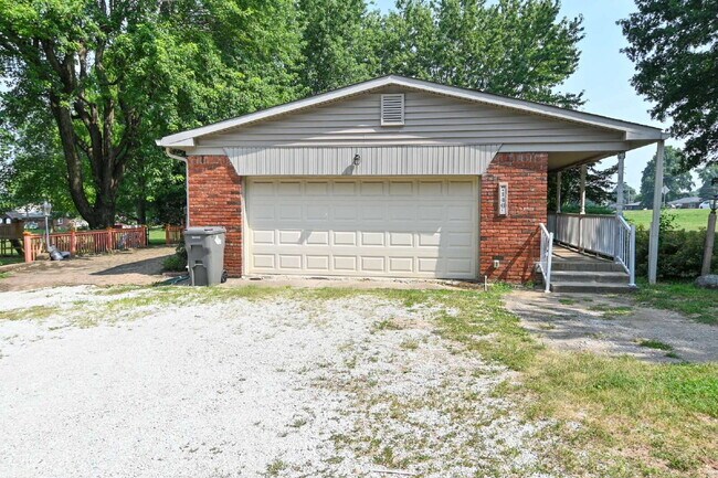 Photo - Charming 3-Bedroom Retreat with 2 Full Baths on South Meridian Street – 1516 Sq Ft of Comfort in ...