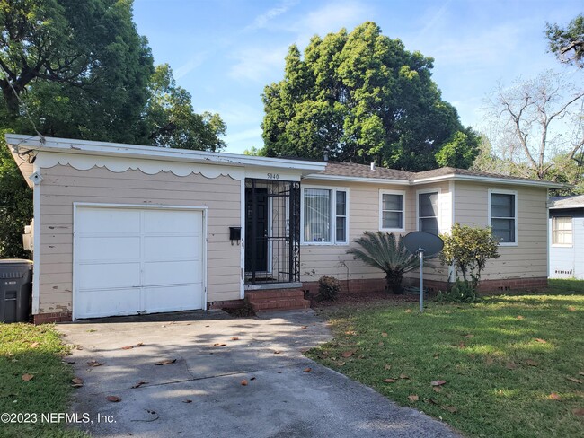 Photo - 5040 Palmer Ave