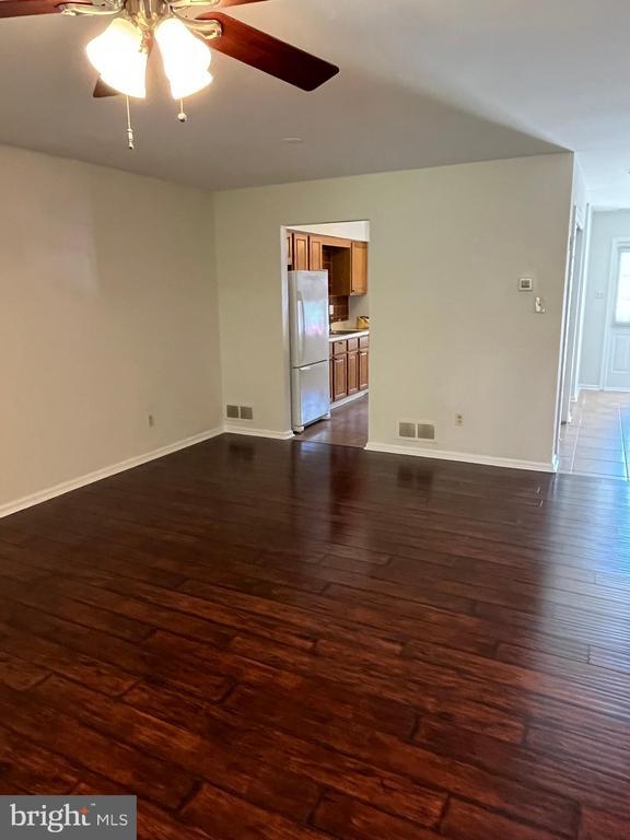 Photo - 32 Wyckwood Ct