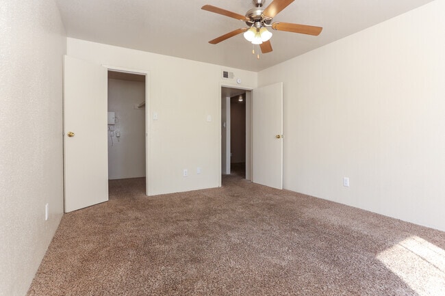 1BR, 1BA - 700SF - Bedroom - Redbird Trails