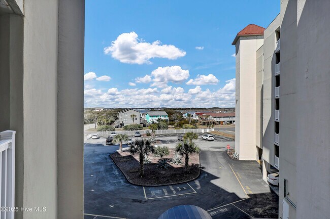 Building Photo - 2000 New River Inlet Rd Unit 2305 Rental