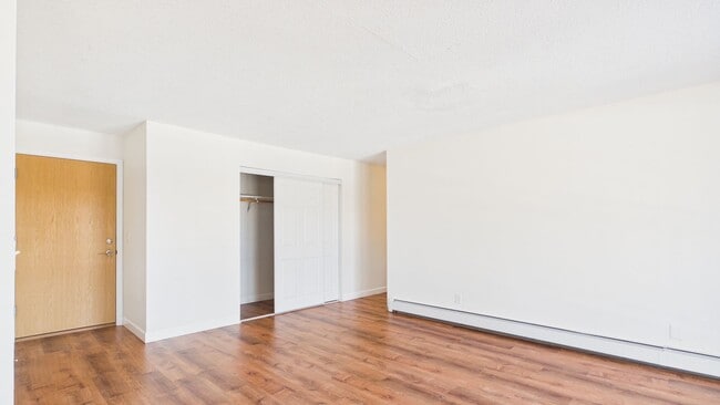 Photo - 34 Grand Apartments Unit 10213-302