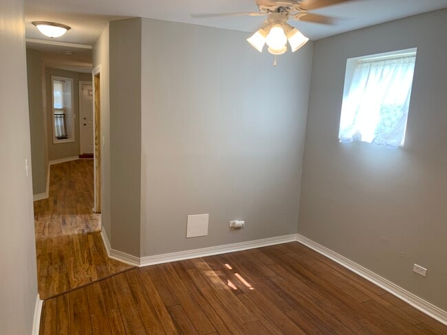 Photo - 4905 W Augusta Blvd Unit 1