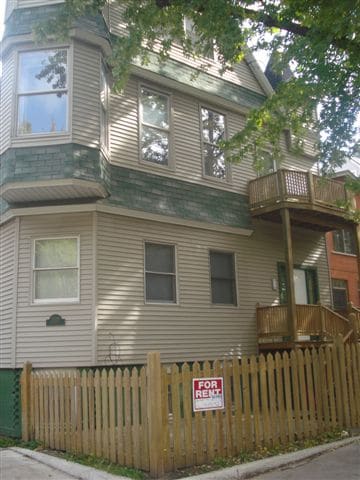 Building Photo - 3125 N Paulina St Rental