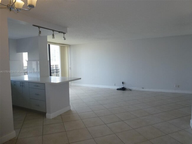 Photo - 17021 N Bay Rd Unit 1026