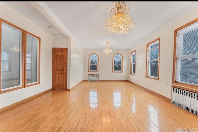 Building Photo - 2925 Morgan Ave Unit 2