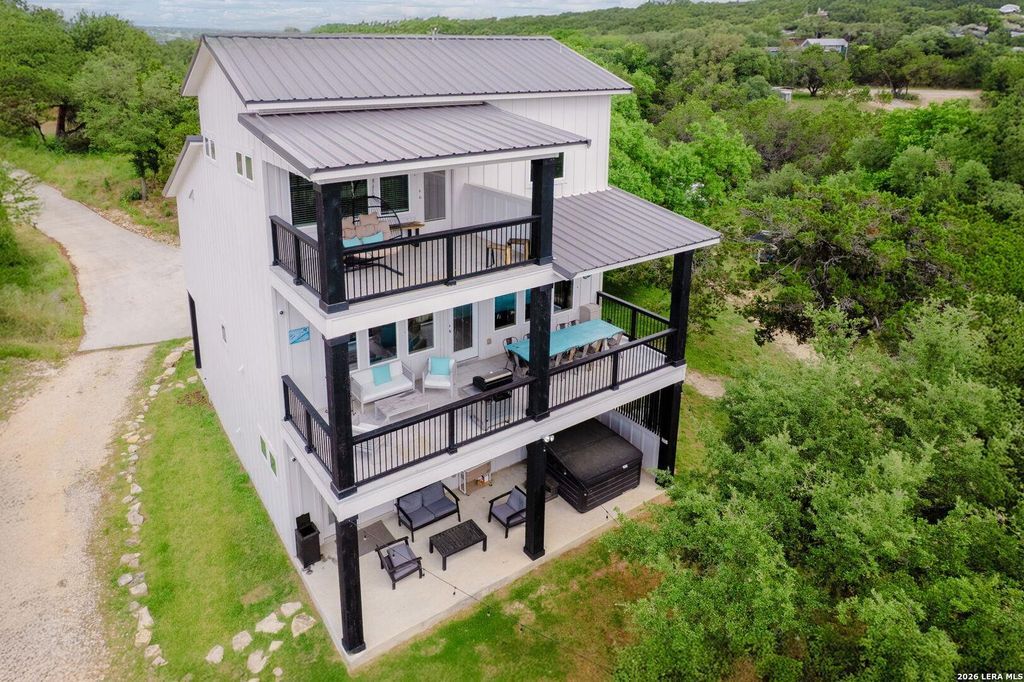 Photo - 2488 Waterfront Park Dr