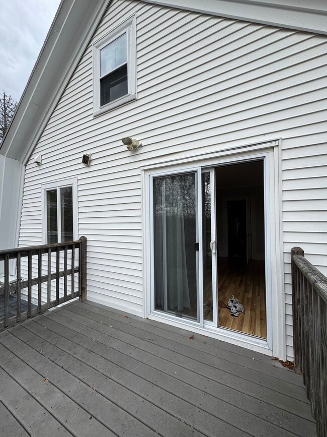 Photo - 204 Bridge St Unidad 2