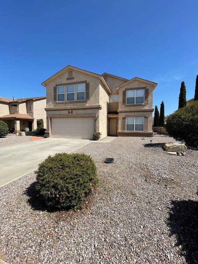 Great 5 Bedroom/2.5 Bathroom off Porter Dr. - Great 5 Bedroom/2.5 Bathroom off Porter Dr. House