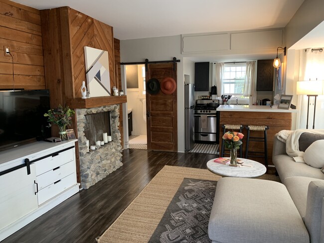 Photo - 257 Windward Ave Unit B