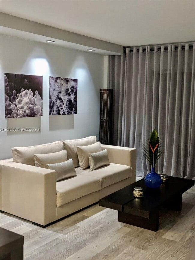 Photo - 16465 NE 22nd Ave Unit 315