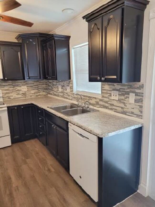 Photo - 3 Bedroom 2 Bath Camanche IA 815-275-3632