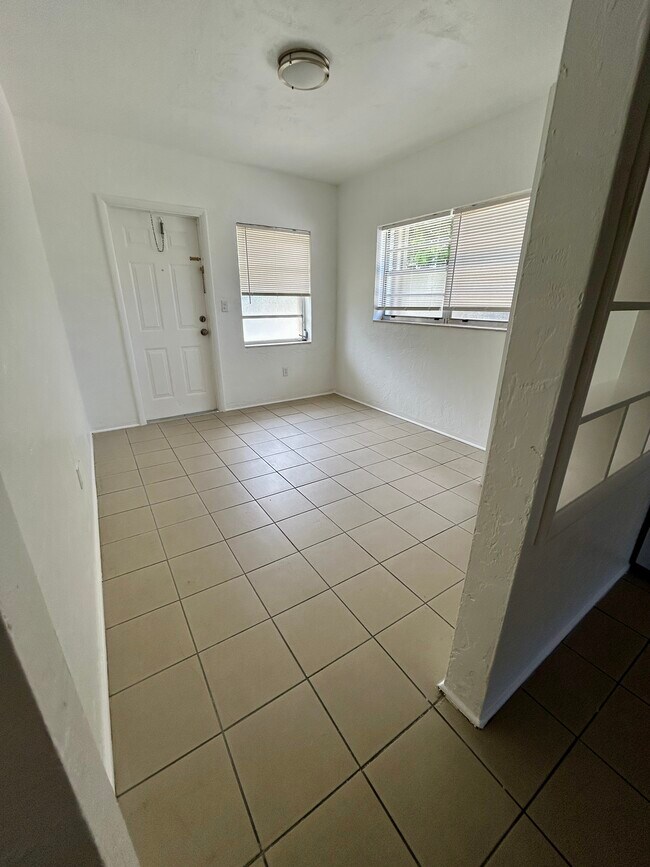 2152 SW 14th Ter Unit 1