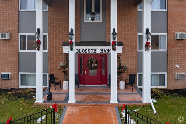 Blossom Manor Apartments