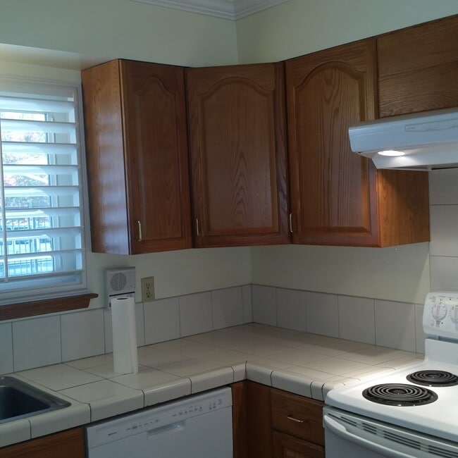 Photo - 2221 Homewood Dr