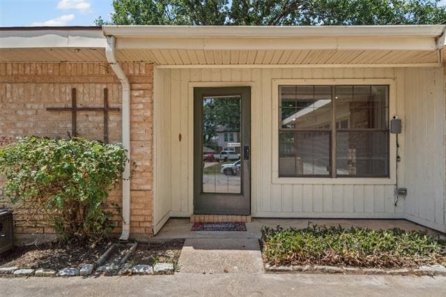 Photo - 2415 Amber Hill Ln