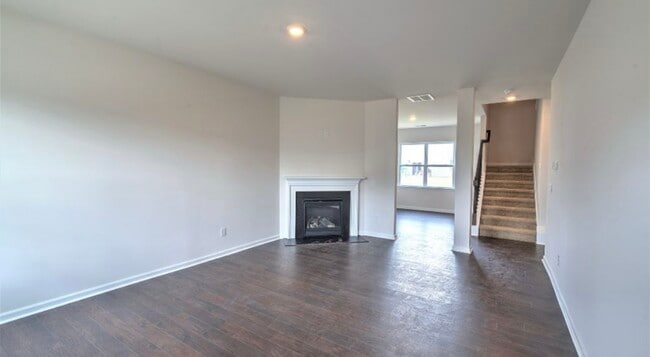 Photo - 362 Tolbert Dr