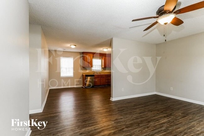 Photo - 110 Stillwell St