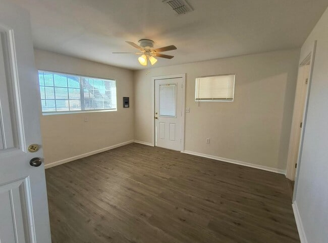 Photo - Charming and Spacious 3 bedroom, 2 bath home AVAILABLE NOW!