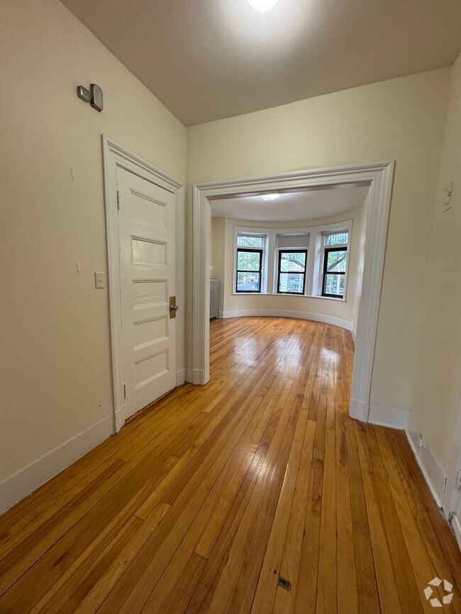 Building Photo - 1 Brighton Ave Unit 1 Rental