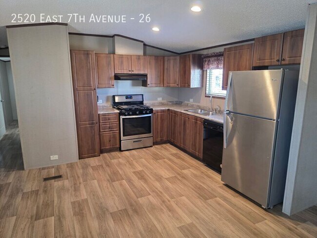 Photo - 2520 E 7th Ave