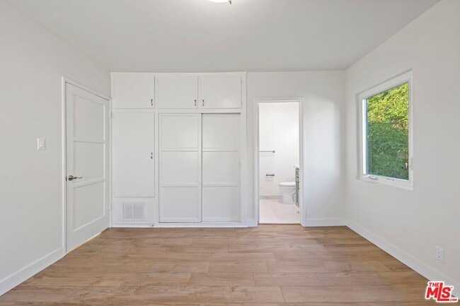 Photo - 1252 N Crescent Heights Blvd Unit 2